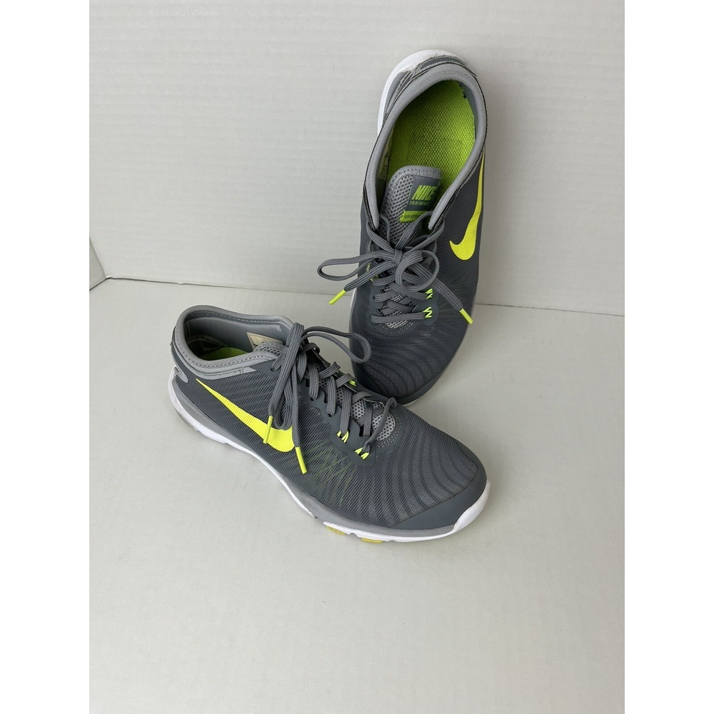 Nike Flex Supreme TR4 Sneaker Women 7.5 Gray Running 819026-003 Excellent